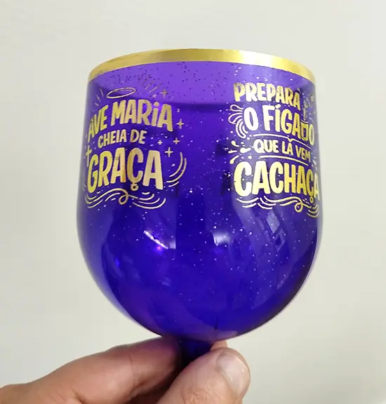 Exemplo de efeito metalizado aplicado em brindes promocionais